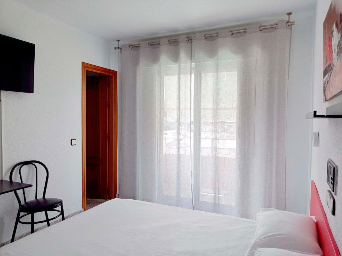 קויאדו-ויאלבה Hostal Lady Ana Maria מראה חיצוני תמונה