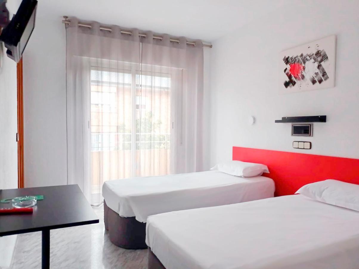 קויאדו-ויאלבה Hostal Lady Ana Maria מראה חיצוני תמונה