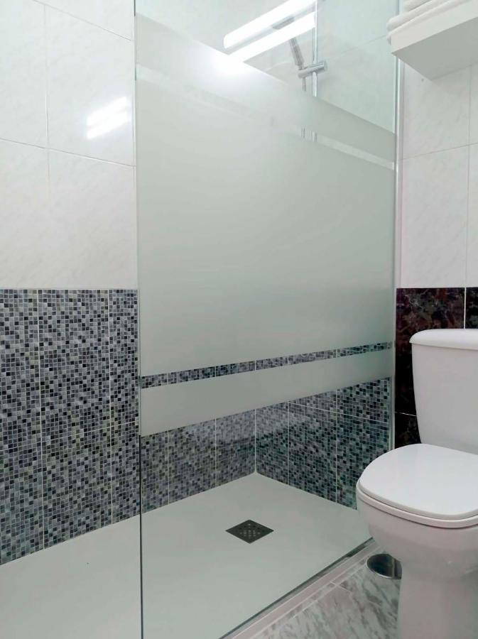 קויאדו-ויאלבה Hostal Lady Ana Maria מראה חיצוני תמונה