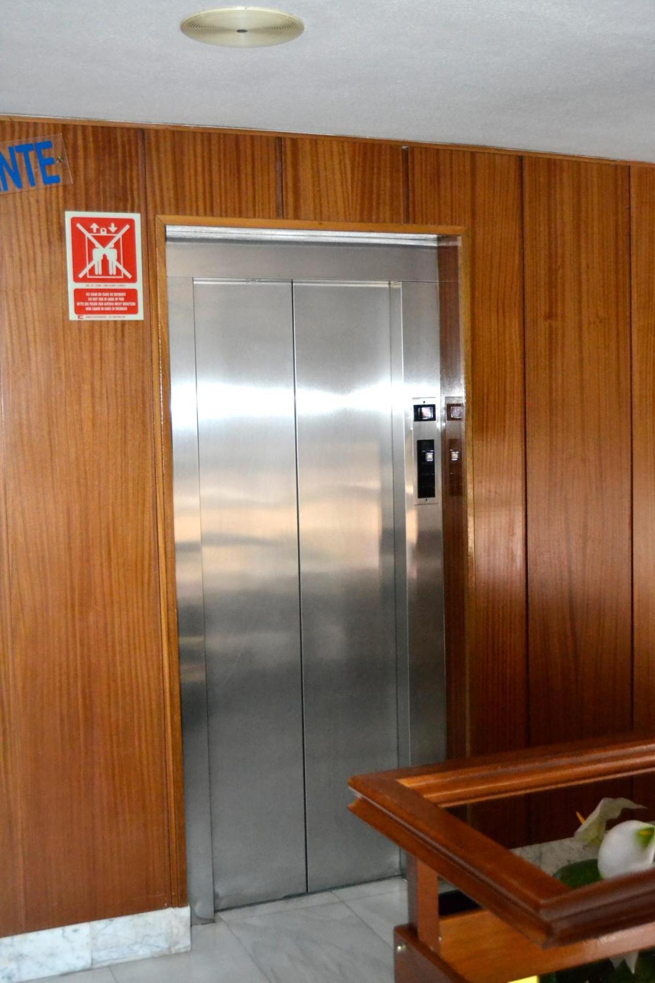 קויאדו-ויאלבה Hostal Lady Ana Maria מראה חיצוני תמונה